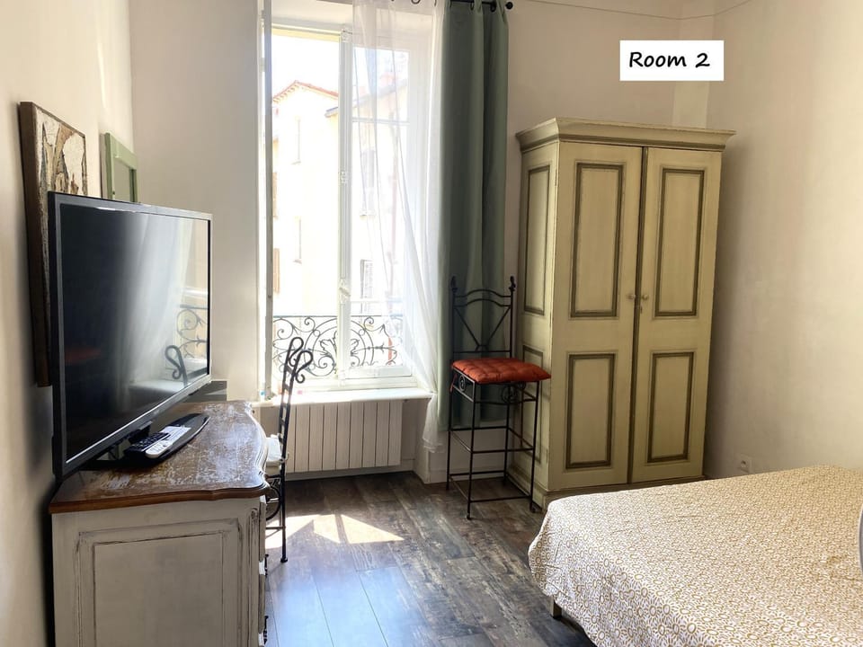Nice Center Room Bed and Breakfast in Nice
