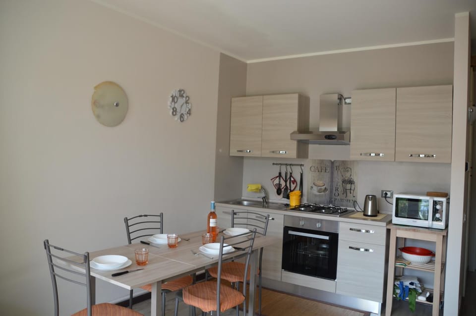 Cinzia's Home Apartment in Manerba del Garda