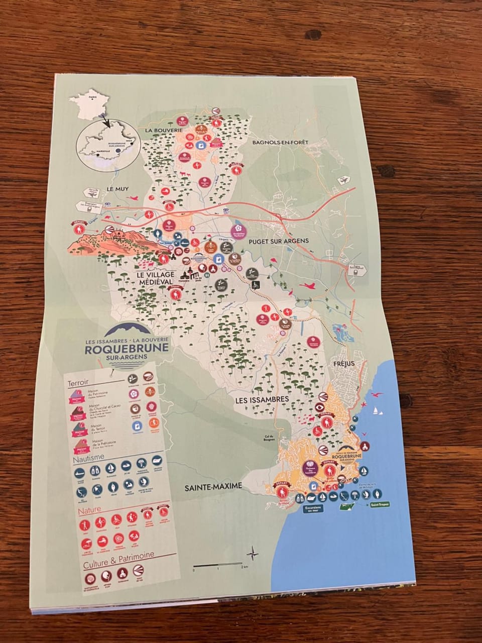 LE CHÊNE ET L'EAU Bed and Breakfast in Roquebrune-sur-Argens