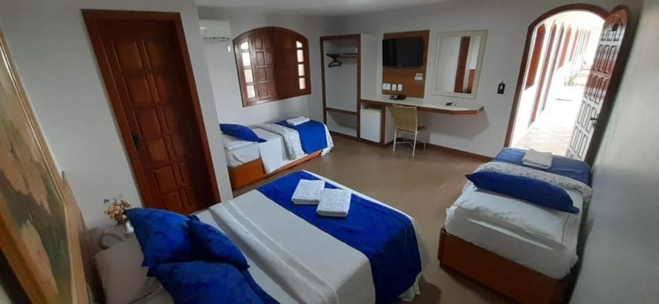towels, wardrobe
