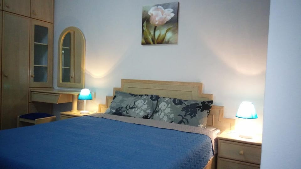 Decorative detail, Bedroom