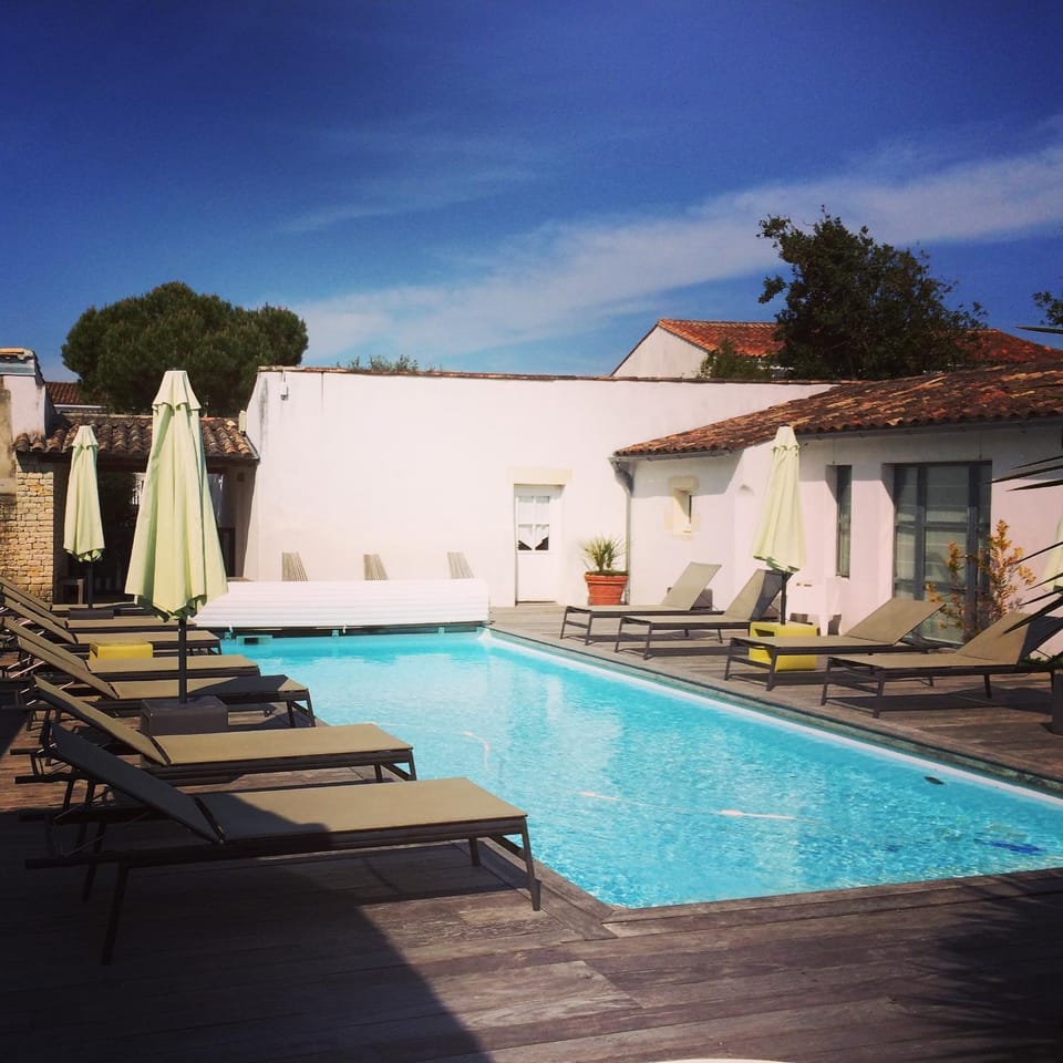 Swimming pool, Swimming pool