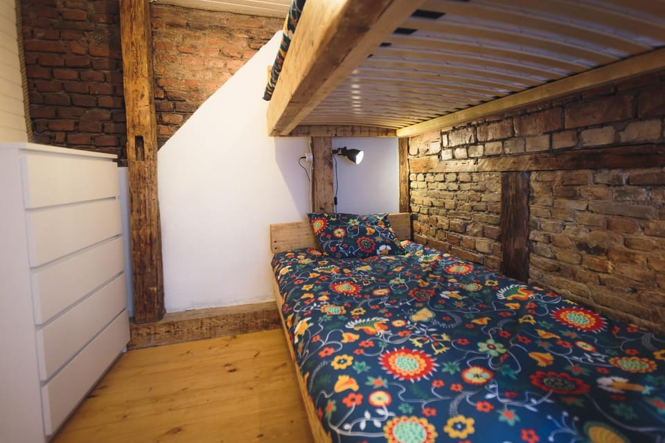 bunk bed