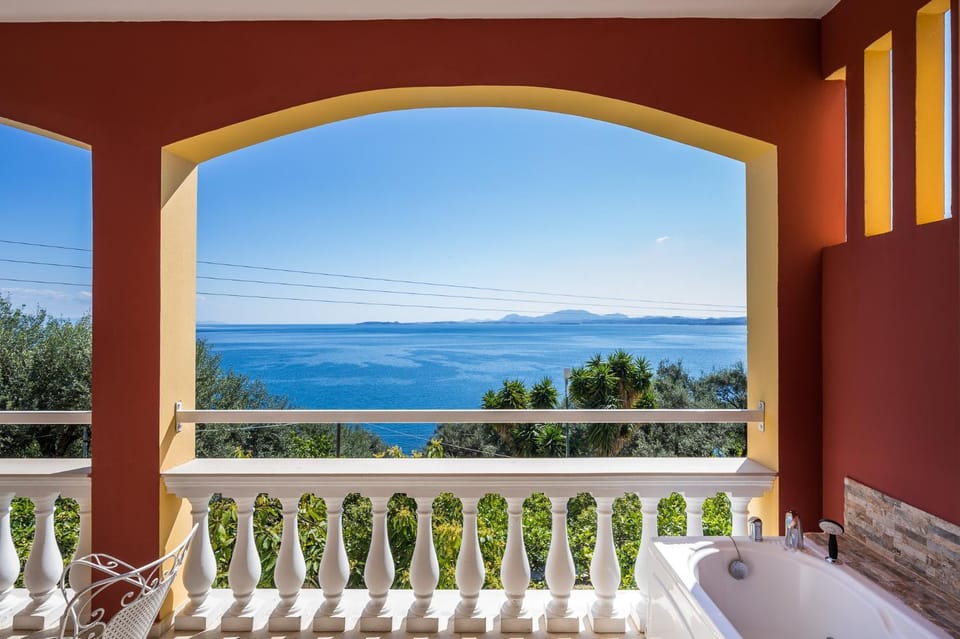 Natural landscape, Hot Tub, View (from property/room), Balcony/Terrace, Sea view