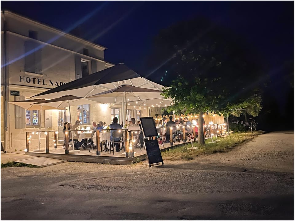 Property building, Restaurant/places to eat