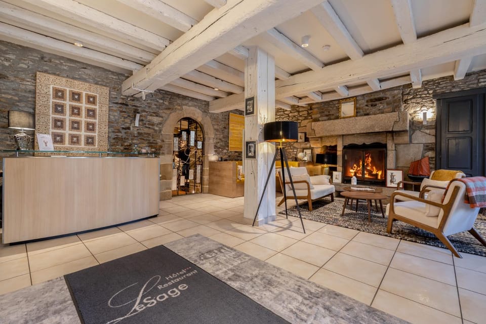 Lobby or reception, Decorative detail