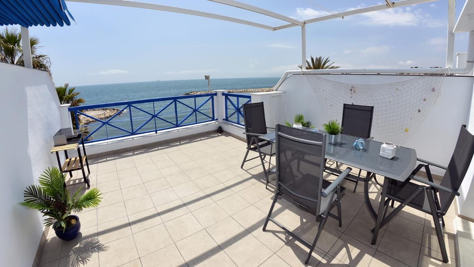 Natural landscape, View (from property/room), Balcony/Terrace, Sea view