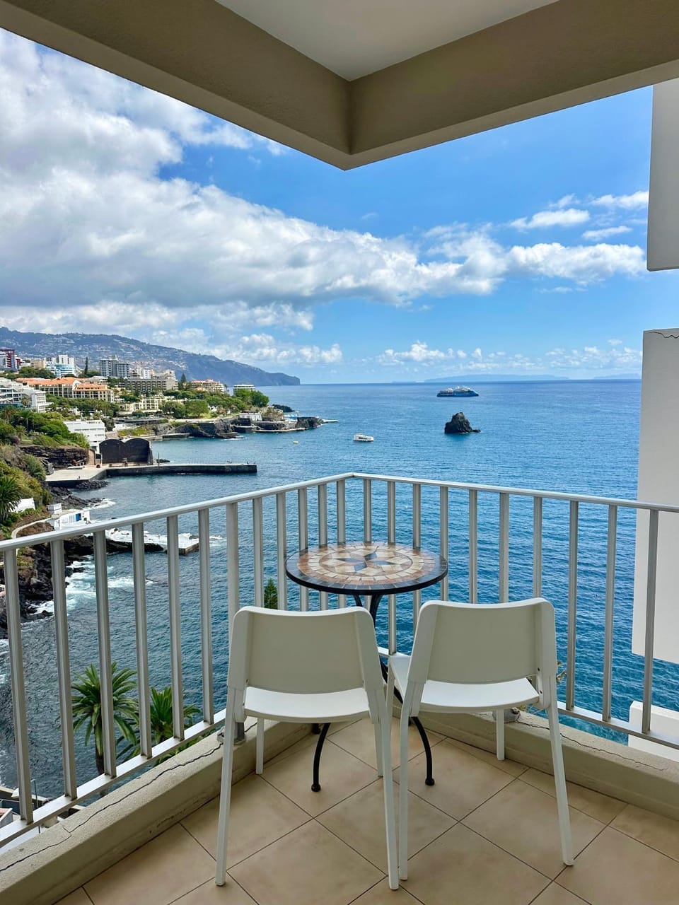 Day, Natural landscape, View (from property/room), Balcony/Terrace, Seating area, Sea view