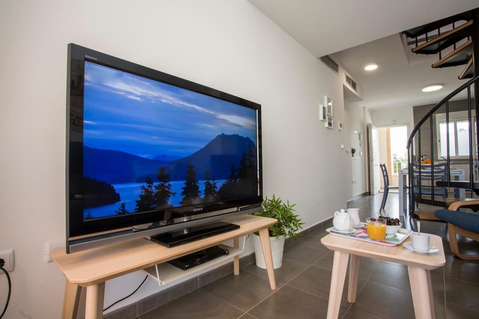 TV and multimedia, Living room
