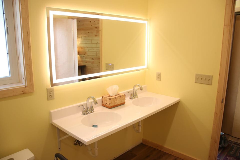 Bathroom, acessibility