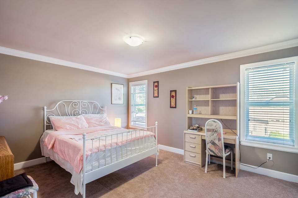 Vancouver Yuelai Guesthouse Vacation rental in Coquitlam