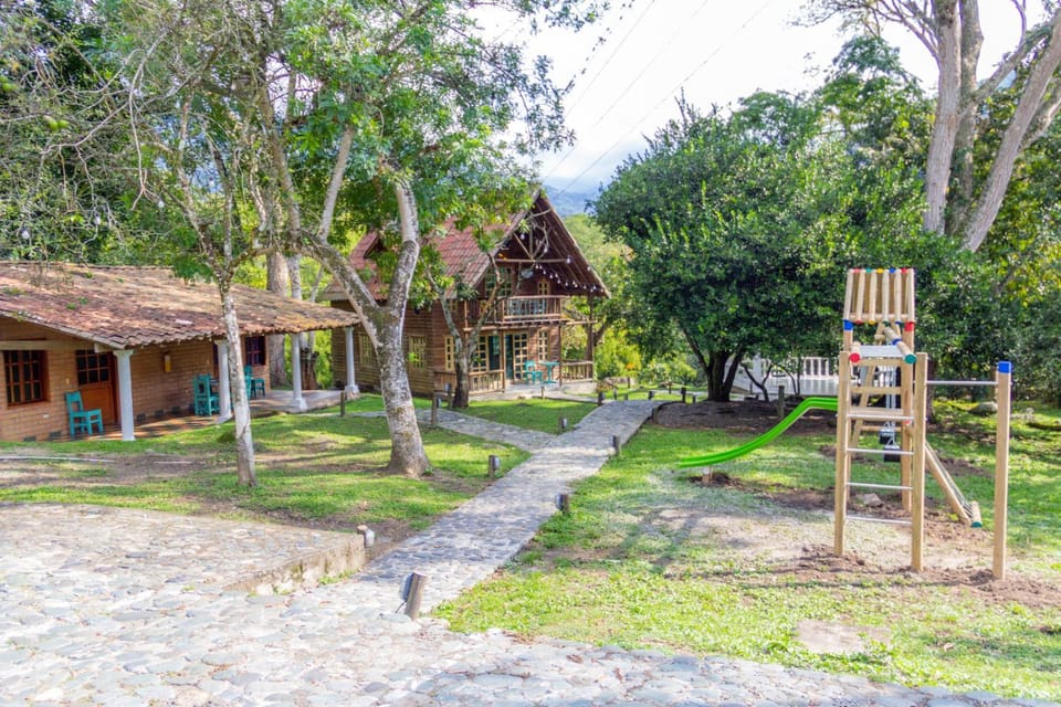 Portón de Occidente by Bernalo Hotels Hotel in San Jerónimo