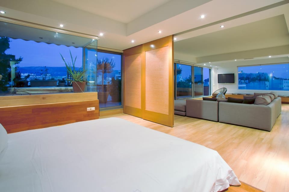 Living room, Photo of the whole room, Bedroom