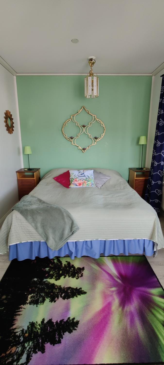 Bed, Photo of the whole room