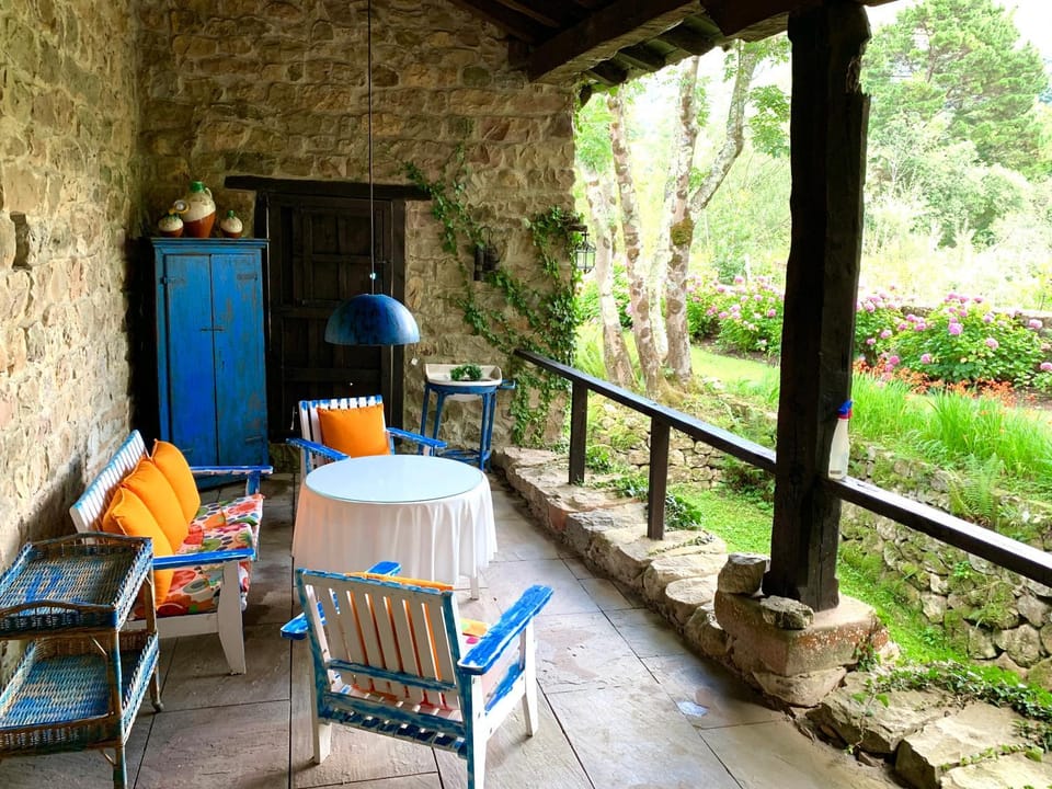 Spring, Garden, View (from property/room), Seating area, Dining area, Garden view