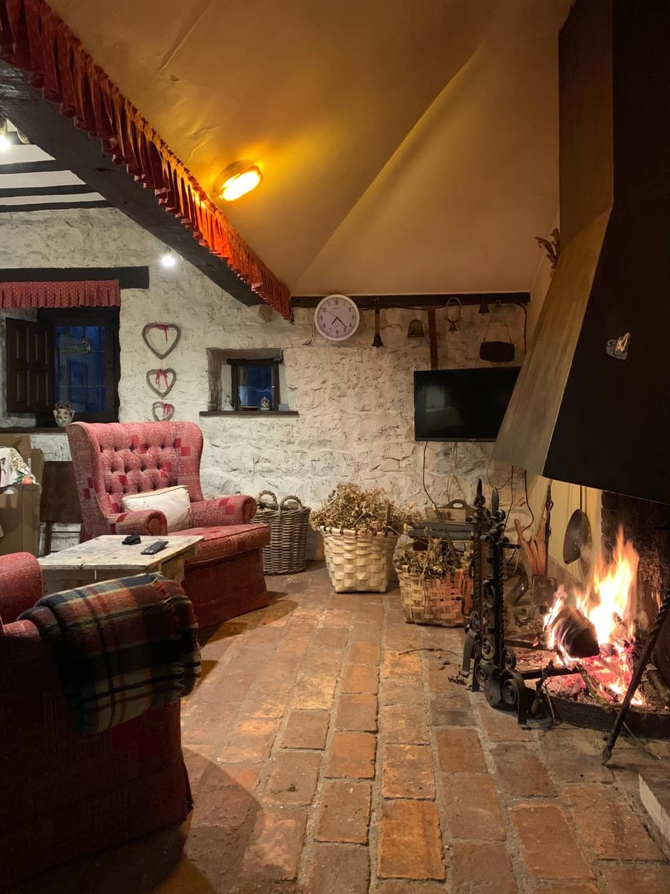 Living room, Seating area, flat iron