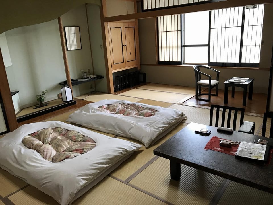 Bed, Living room, Photo of the whole room, Bedroom