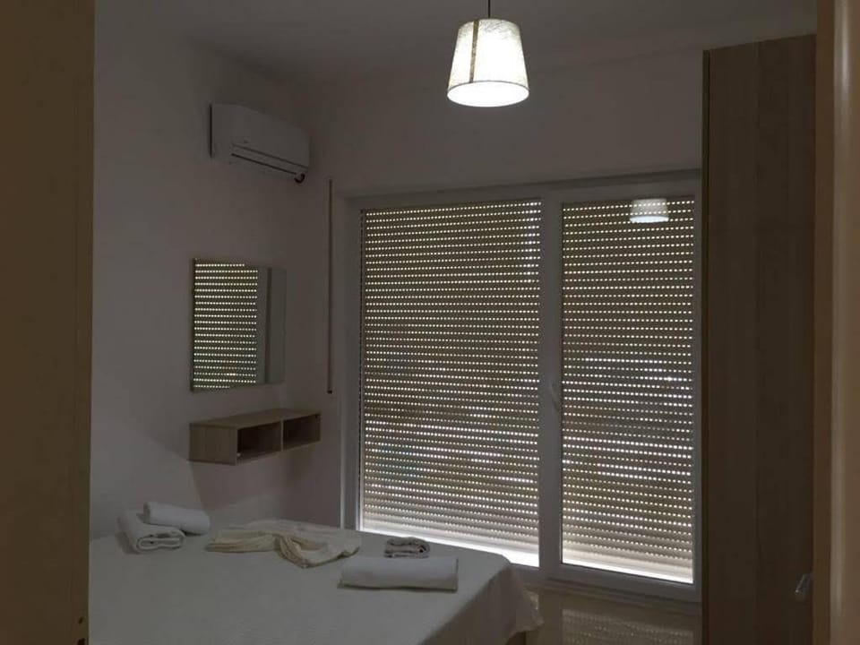 EME APARTMENTS - Kompleksi Lura 2 Gjiri i Lalzit Apartment in Tirana County, Albania