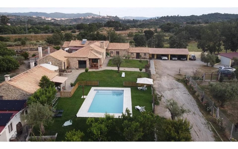 Bird's eye view, Pool view