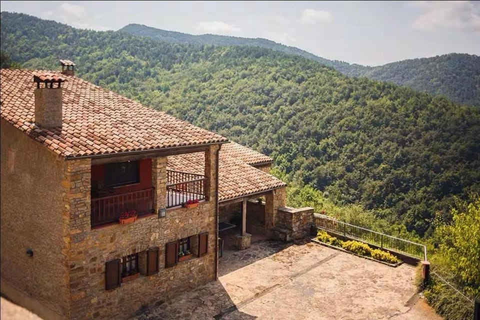 Turisme Rural Mas Isoles Country House in Ripollès