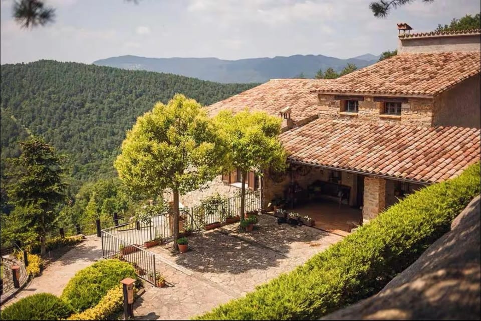 Turisme Rural Mas Isoles Country House in Ripollès