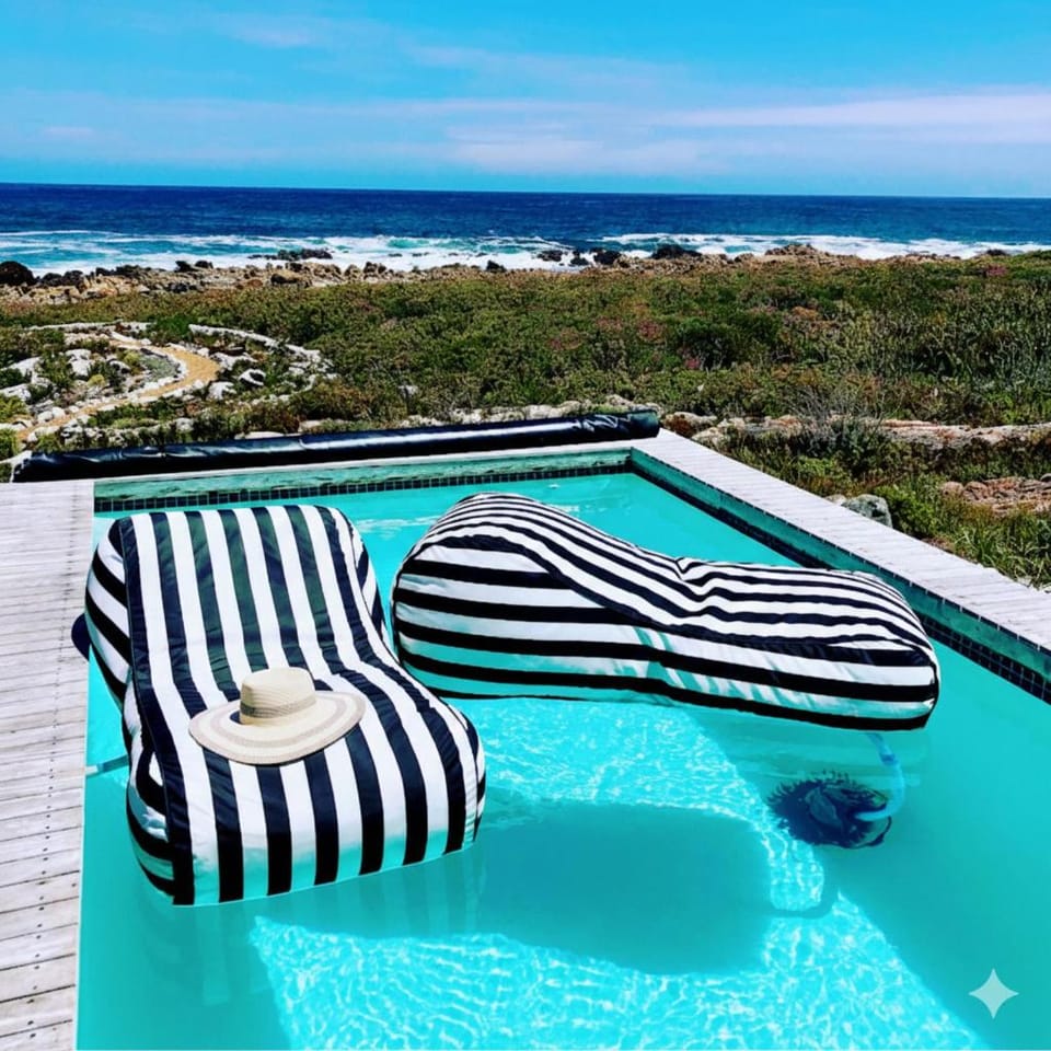 Natural landscape, View (from property/room), Pool view, Sea view, Swimming pool