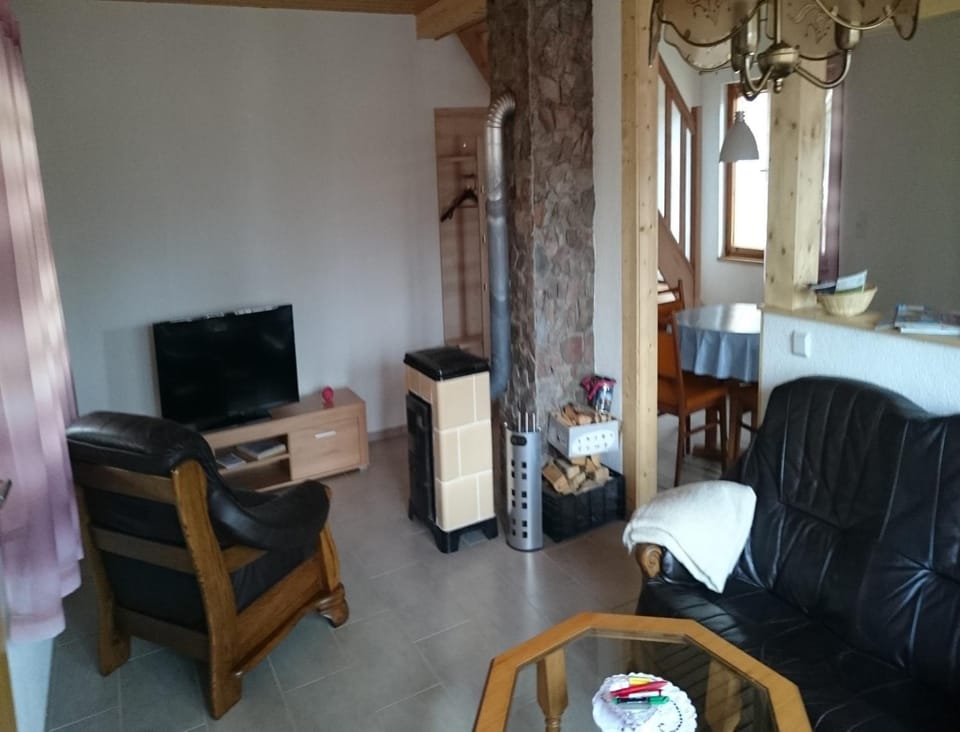 Living room, Photo of the whole room