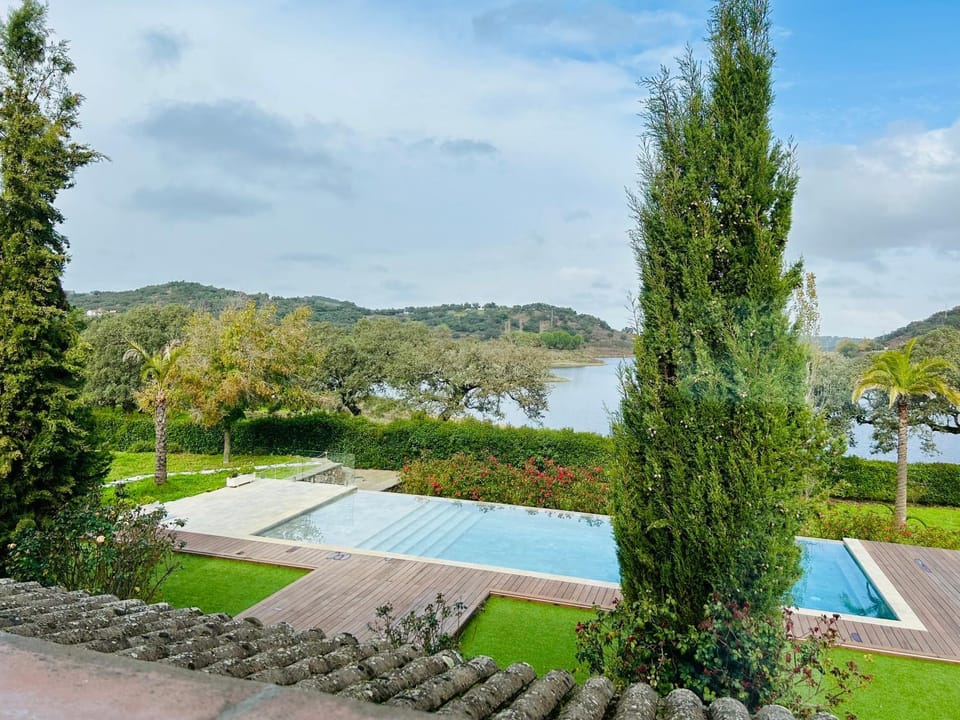 Lake view, Pool view, Swimming pool
