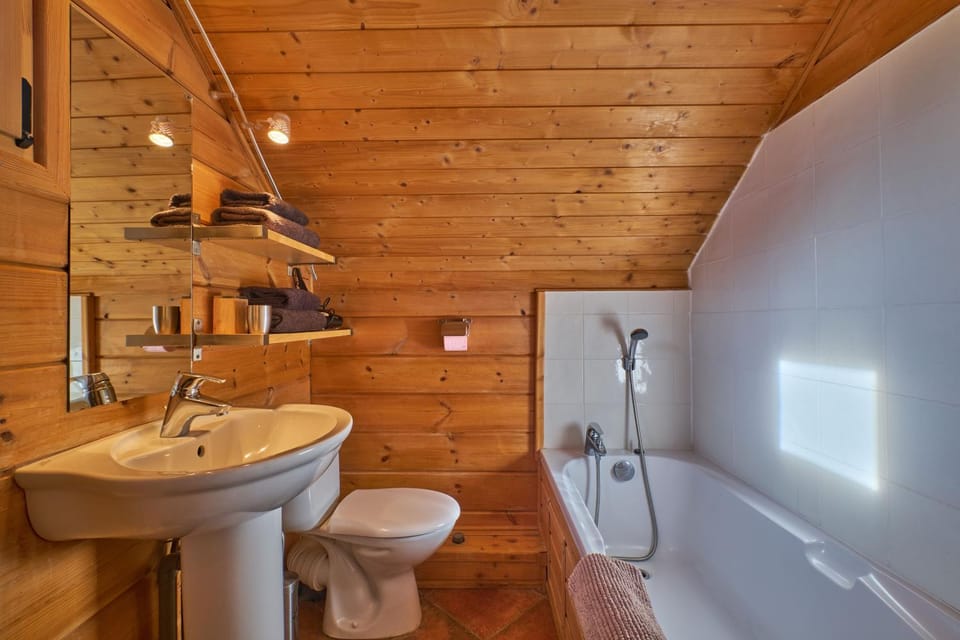 Les Chalets de Celine Chalet in Provence-Alpes-Côte d'Azur