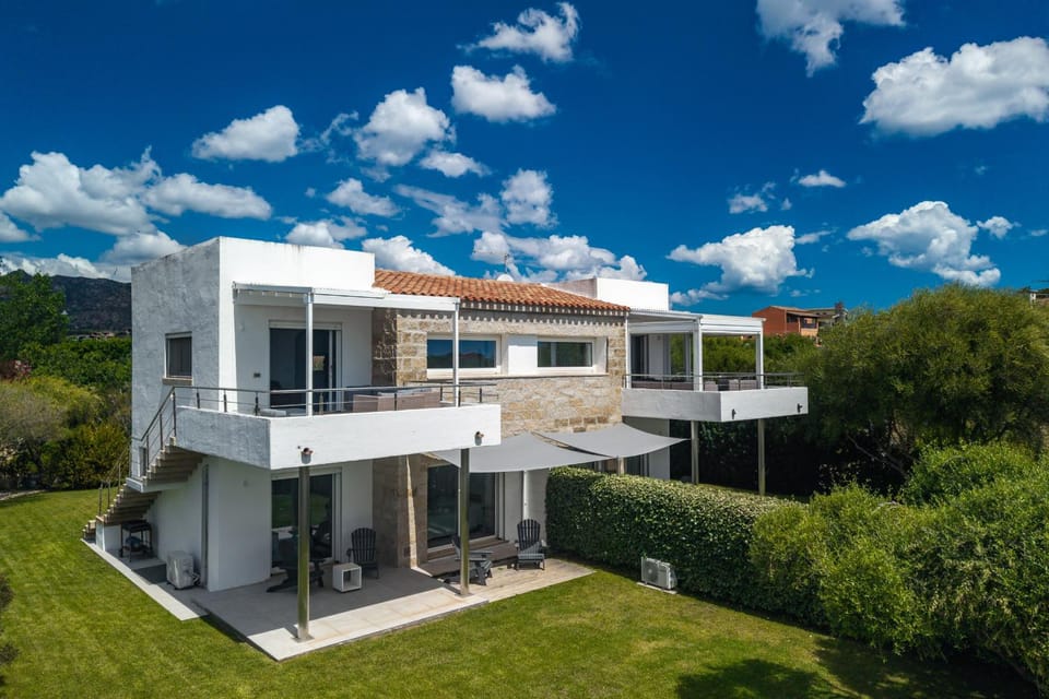 Property building, View (from property/room), Balcony/Terrace
