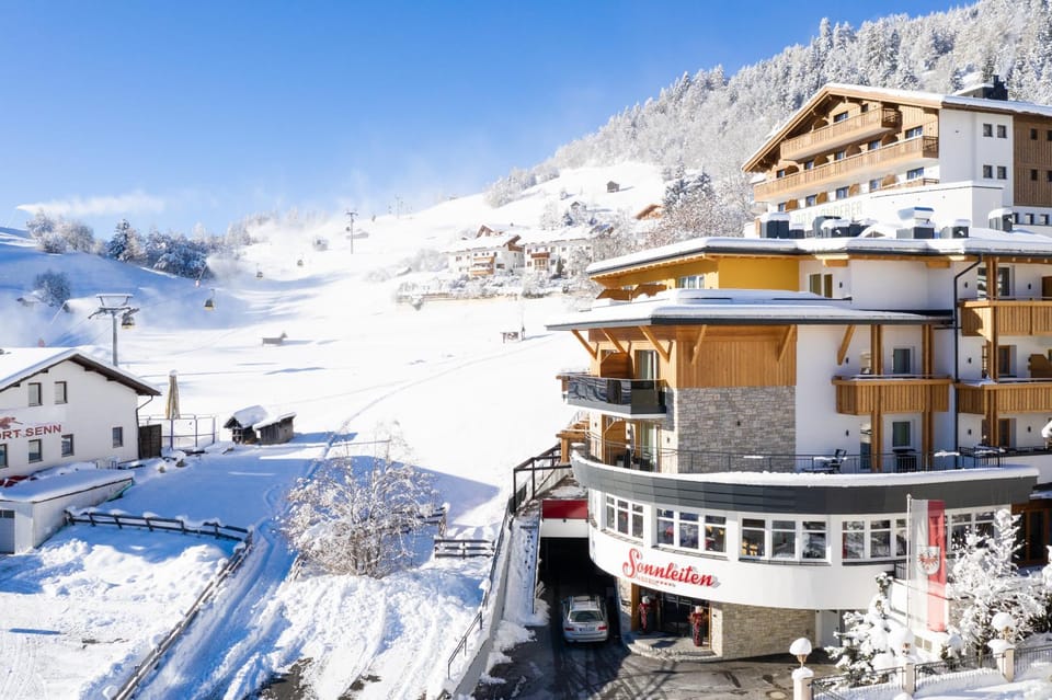 Property building, Facade/entrance, Natural landscape, Winter, Mountain view