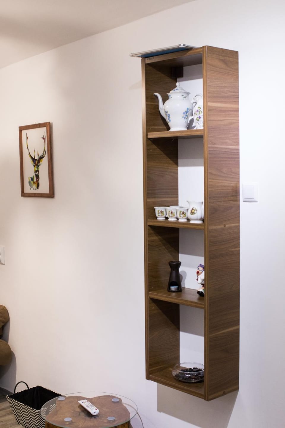Coffee/tea facilities, Decorative detail