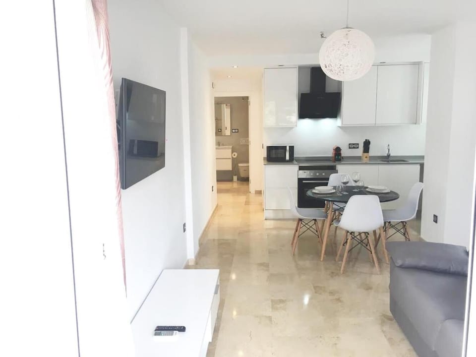 TV and multimedia, Seating area, Dining area, On site