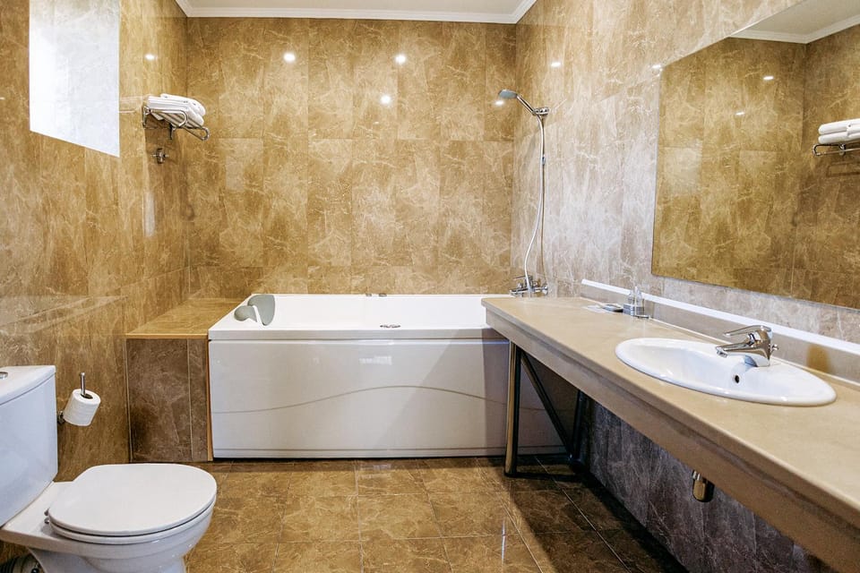 Hot Tub, Bathroom, Bath