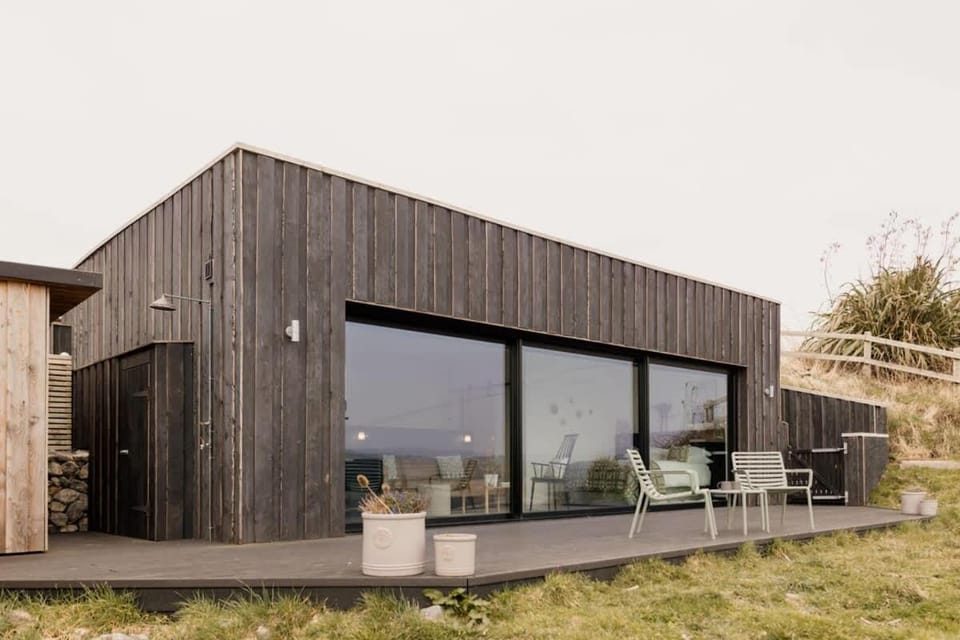 Ponderosa 5-Bed Coastal Retreat with Studio, Sauna & Sea Views House in Nolton and Roch