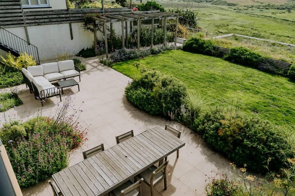 Ponderosa 5-Bed Coastal Retreat with Studio, Sauna & Sea Views House in Nolton and Roch