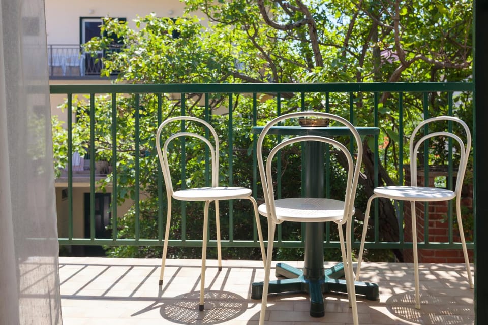 Balcony/Terrace, Garden view, Quiet street view, Inner courtyard view