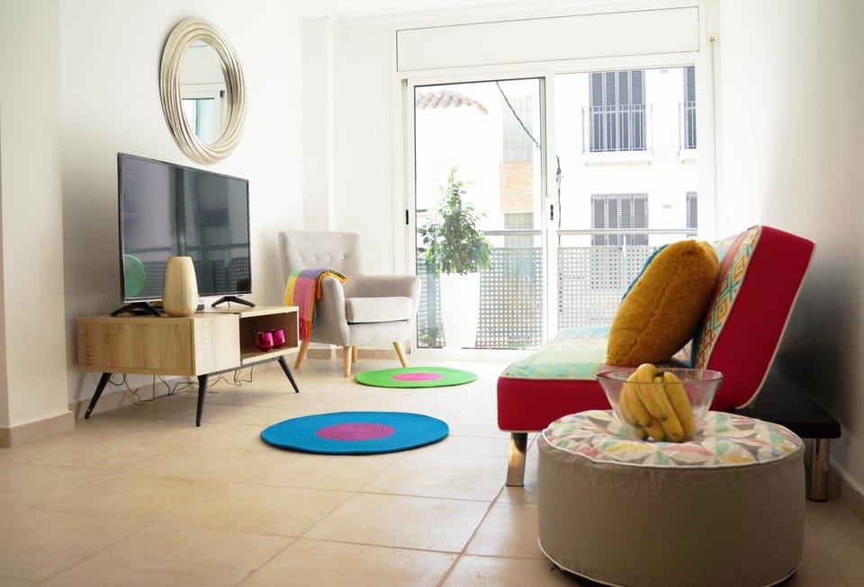 TV and multimedia, Living room, Lounge or bar