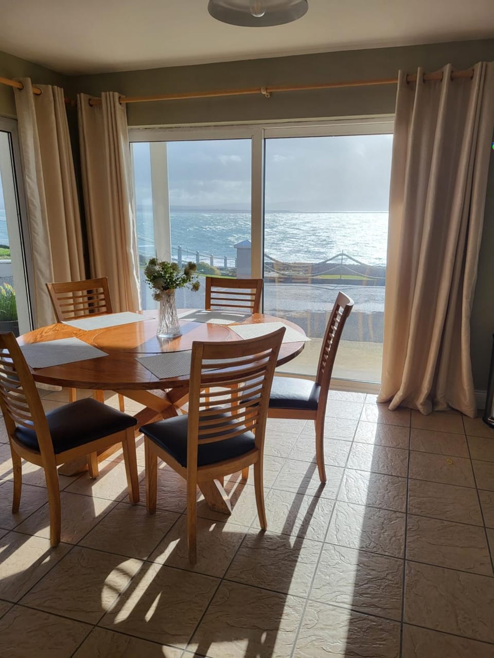 Ballyheigue Cliff Side and Sea View Apartment Apartment in County Kerry