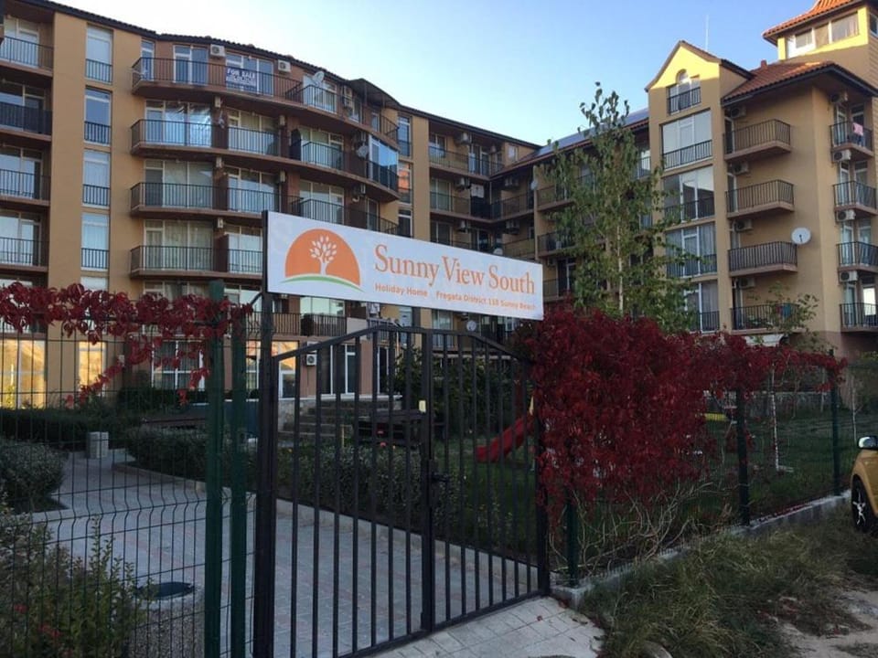 Sanny view South- Студия Мир авангарда Apartment in Sunny Beach