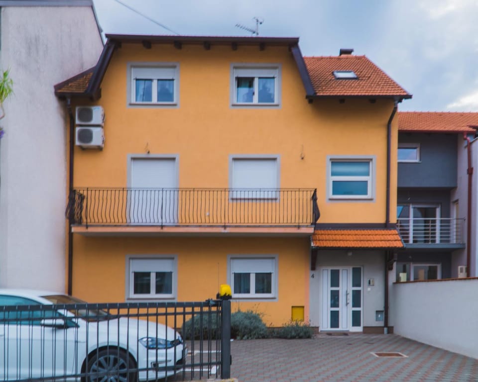 Apartments "Pavić" near Zagreb Airport Apartment in Slovenia