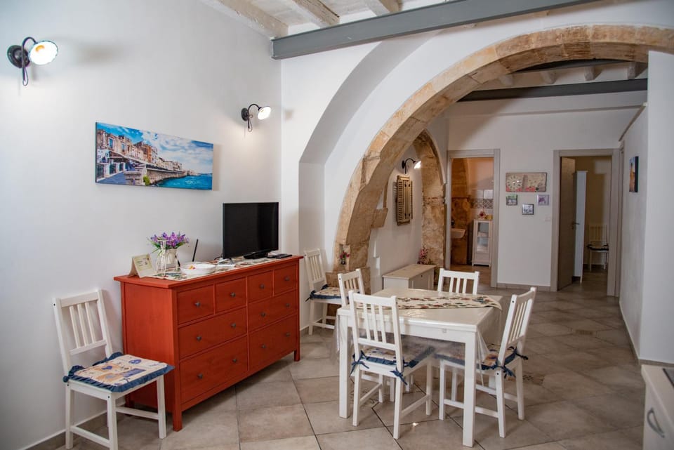 Siracusa Camere Tiche & Selene Apartment in Syracuse