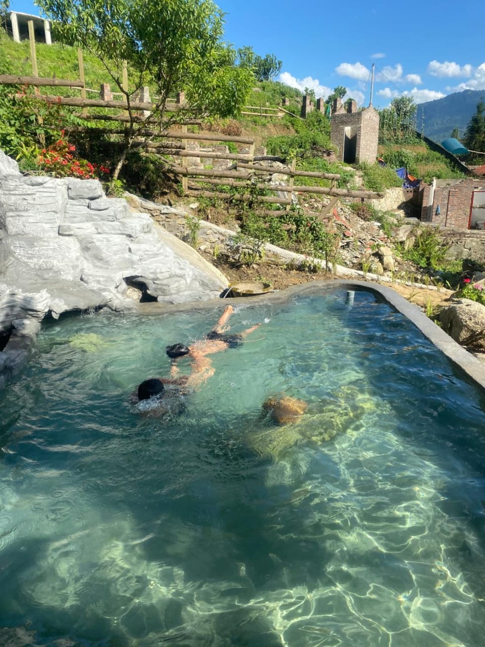 Swimming pool