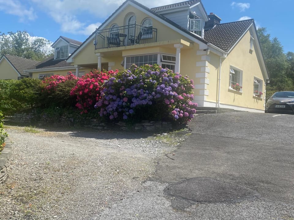 Oakfield Bed and Breakfast in County Kerry