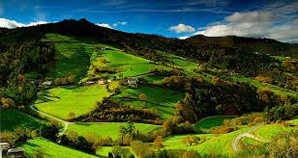 Nearby landmark, Natural landscape