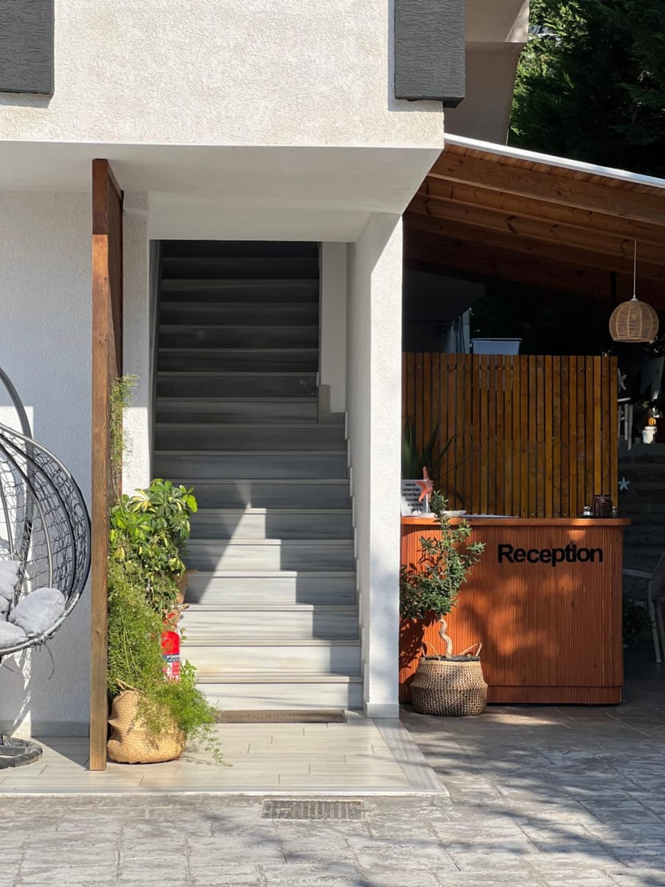 Seahorse Apartment hotel in Ksamil