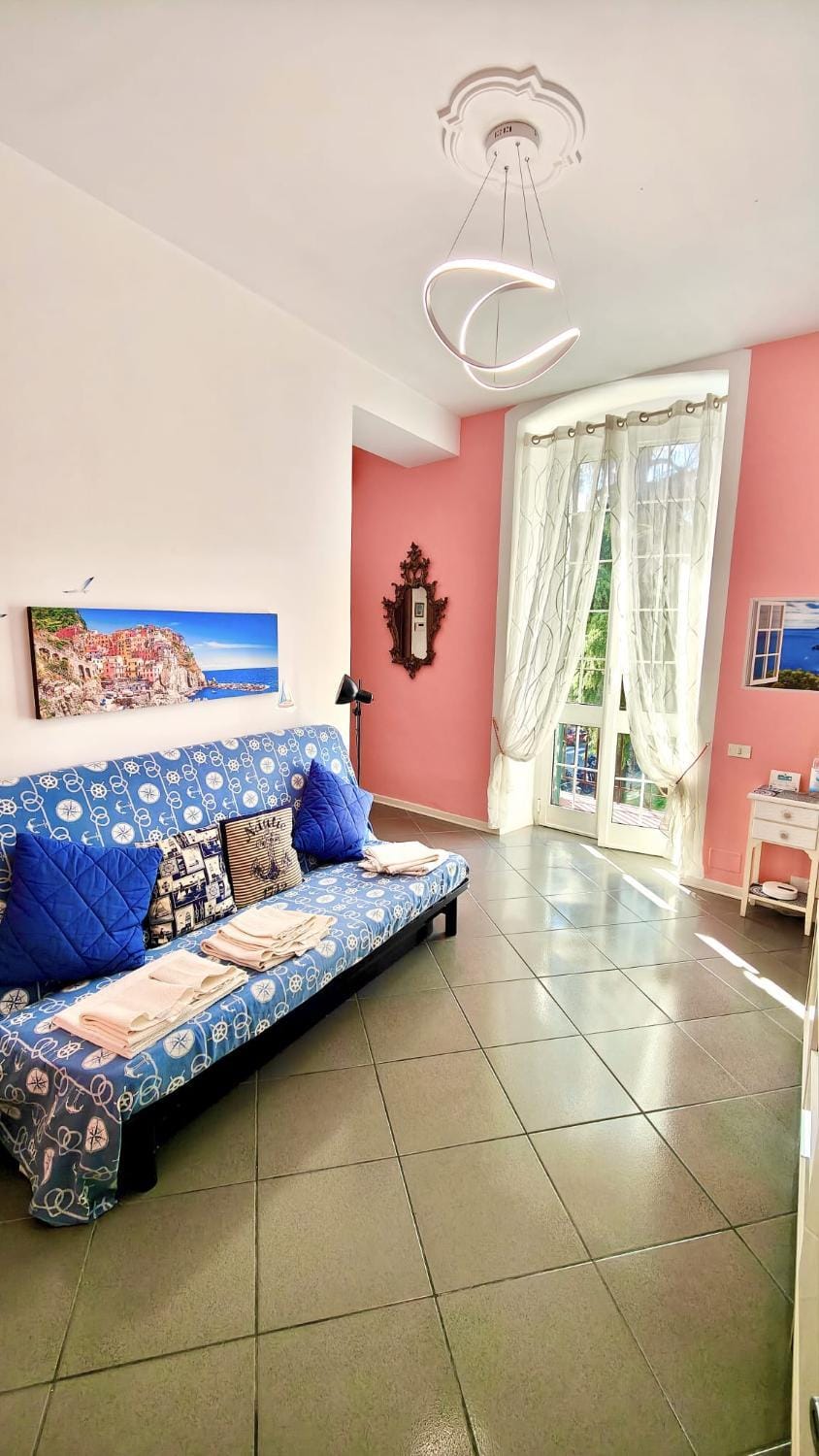 Living room, air conditioner