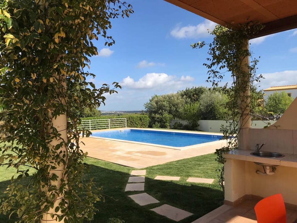 BBQ facilities, Balcony/Terrace, Swimming pool