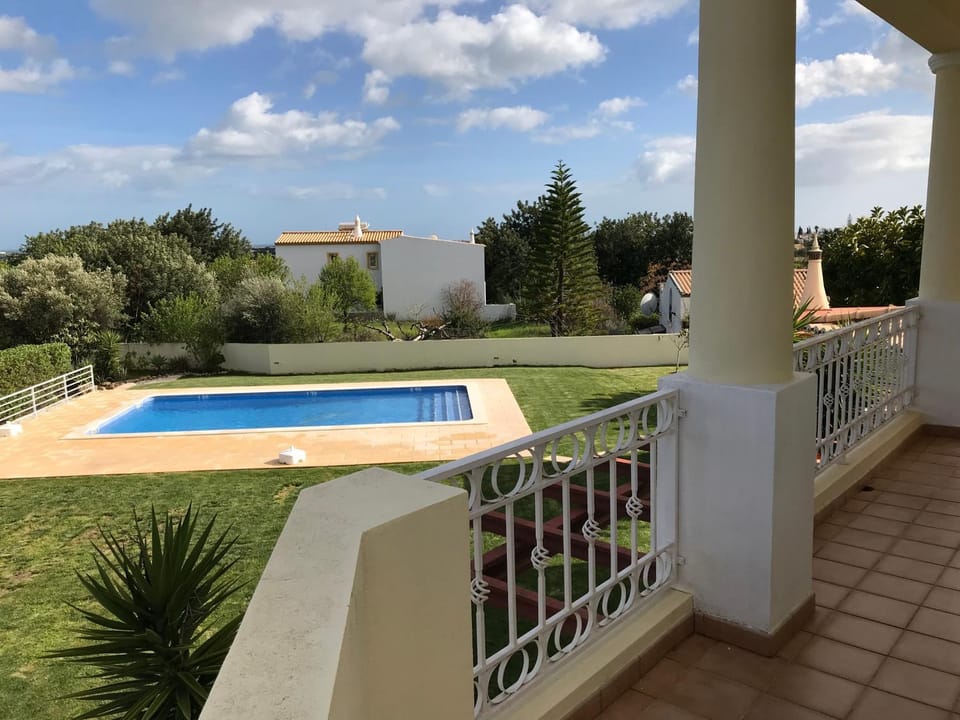 Balcony/Terrace, Swimming pool
