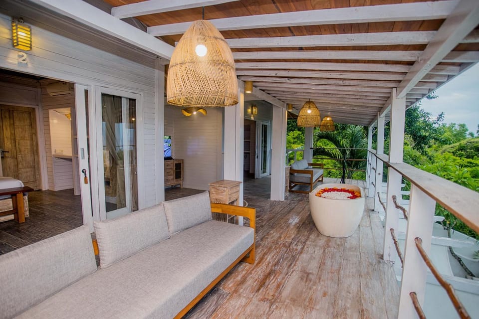Natural landscape, Balcony/Terrace, Bath